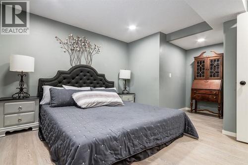 327 Millview Place Sw, Calgary, AB - Indoor Photo Showing Bedroom