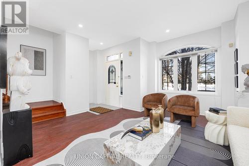 29 Queen'S Plate Drive, Markham, ON - Indoor Photo Showing Other Room