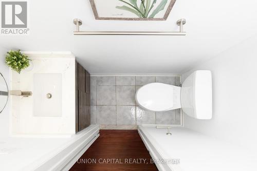 29 Queen'S Plate Drive, Markham, ON - Indoor Photo Showing Bathroom
