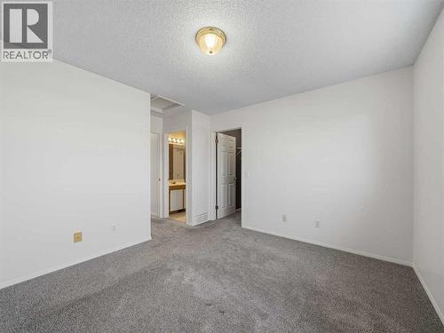 626 Hawkstone Manor Nw, Calgary, AB - Indoor Photo Showing Other Room