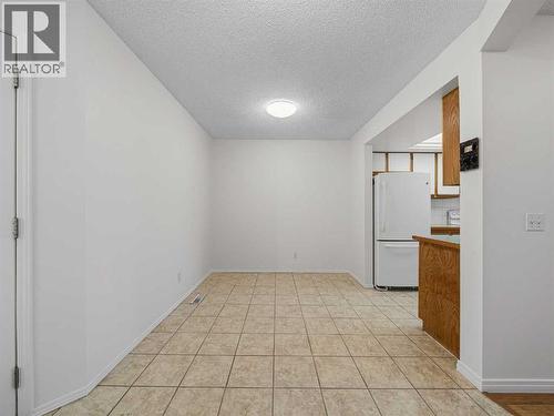 626 Hawkstone Manor Nw, Calgary, AB - Indoor