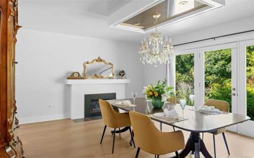 2895 Lansdowne Rd, Oak Bay, BC 