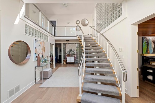 2895 Lansdowne Rd, Oak Bay, BC 