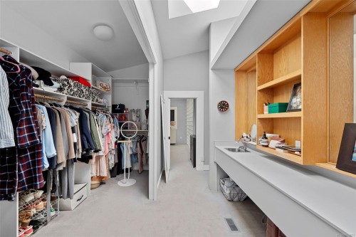 2895 Lansdowne Rd, Oak Bay, BC 