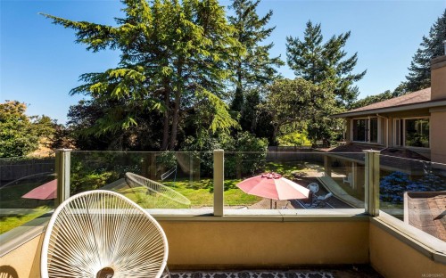 2895 Lansdowne Rd, Oak Bay, BC 