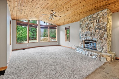 8335 Youbou Rd, Lake Cowichan, BC 