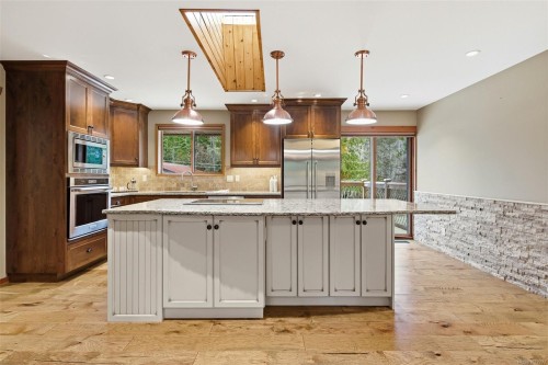 8335 Youbou Rd, Lake Cowichan, BC 