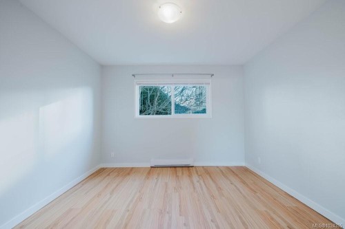 841 Old Esquimalt Rd, Esquimalt, BC - Indoor Photo Showing Other Room