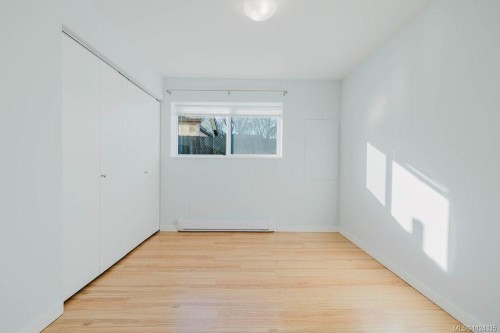 841 Old Esquimalt Rd, Esquimalt, BC - Indoor Photo Showing Other Room