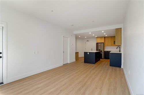 123-920 Reunion Ave, Langford, BC - Indoor Photo Showing Kitchen