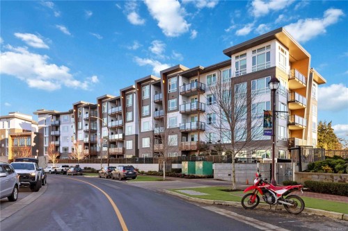 123-920 Reunion Ave, Langford, BC - Outdoor With Facade