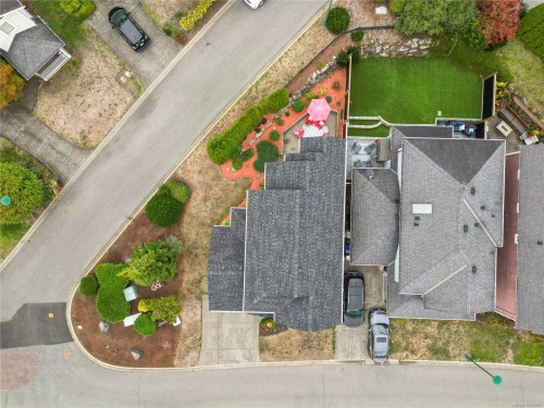 8 Newstead Cres, View Royal, BC 