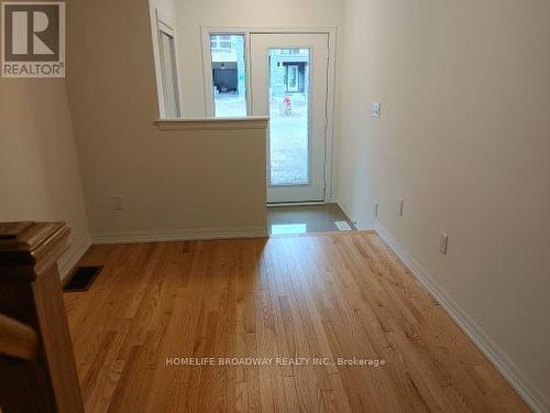 56 Delano Way, Newmarket, ON - Indoor Photo Showing Other Room