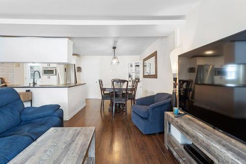 Salle à manger - 333  - 335 Av. Giguère, Québec (Les Rivières), QC - Indoor Photo Showing Living Room