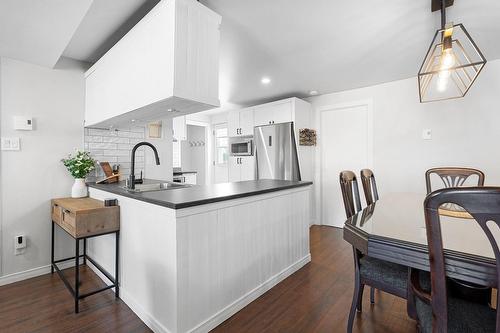 Cuisine - 333  - 335 Av. Giguère, Québec (Les Rivières), QC - Indoor