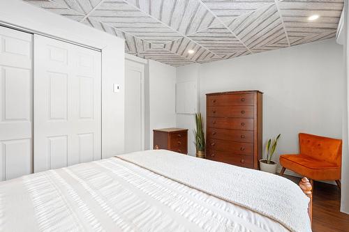 Chambre à coucher principale - 333  - 335 Av. Giguère, Québec (Les Rivières), QC - Indoor Photo Showing Bedroom