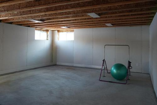 Chambre à coucher - 300 Rue Masson, Saint-Pierre-Les-Becquets, QC - Indoor Photo Showing Basement