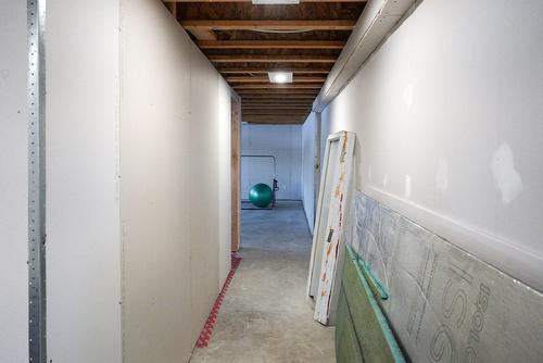 Corridor - 300 Rue Masson, Saint-Pierre-Les-Becquets, QC - Indoor Photo Showing Other Room