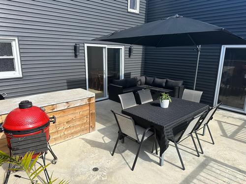 Balcon - 300 Rue Masson, Saint-Pierre-Les-Becquets, QC - Outdoor With Deck Patio Veranda With Exterior