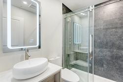 Salle de bains attenante à la CCP - 