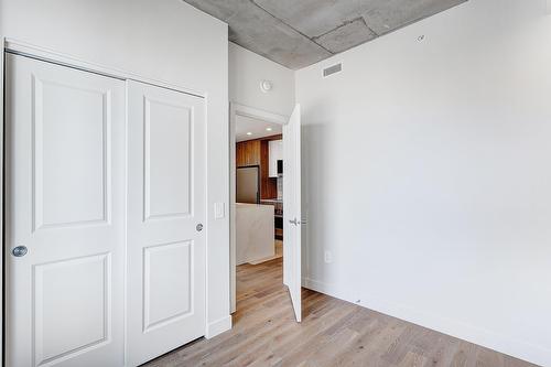 Chambre à coucher - 905-3000 Boul. Thimens, Montréal (Saint-Laurent), QC - Indoor Photo Showing Other Room