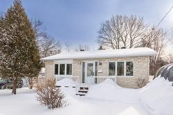 88 Rue Carlyle O.  Châteauguay, QC J6J 1H7