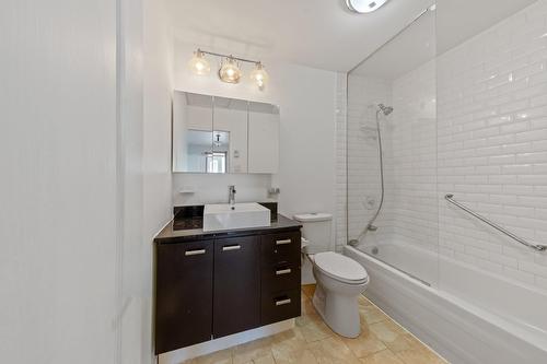 Salle de bains - 88 Rue Carlyle O., Châteauguay, QC - Indoor Photo Showing Bathroom