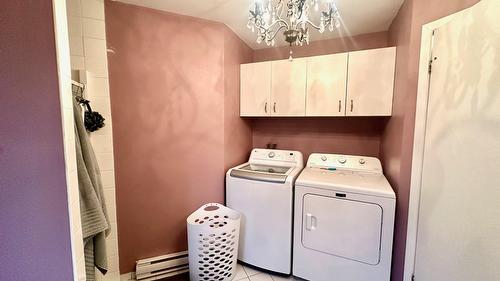 Salle de lavage - 665 Rue Pie-Xii, Vaudreuil-Dorion, QC - Indoor Photo Showing Laundry Room