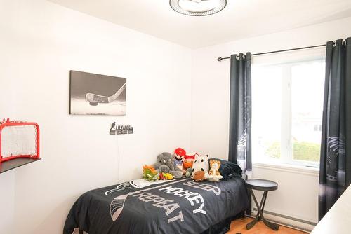 Chambre à coucher - 923 Rue De L'Épervier, Trois-Rivières, QC - Indoor Photo Showing Bedroom