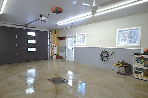 Garage - 153 Ch. Roy, Amherst, QC - Indoor Photo Showing Garage
