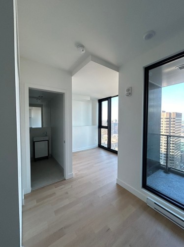 Salon - 2910-1210 Rue Jeanne-Mance, Montréal (Ville-Marie), QC - Indoor Photo Showing Other Room