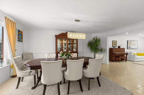 Salle à manger - 241 Rue Dali, Dollard-Des-Ormeaux, QC - Indoor Photo Showing Dining Room