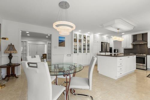 Coin-repas - 241 Rue Dali, Dollard-Des-Ormeaux, QC - Indoor Photo Showing Other Room