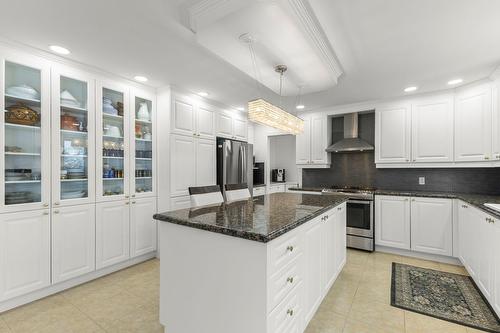 Cuisine - 241 Rue Dali, Dollard-Des-Ormeaux, QC - Indoor Photo Showing Kitchen With Upgraded Kitchen