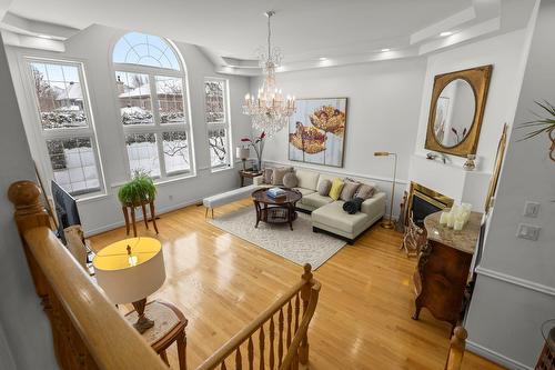 Salle familiale - 241 Rue Dali, Dollard-Des-Ormeaux, QC - Indoor