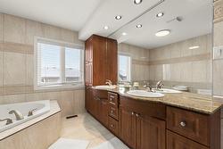 Ensuite bathroom - 