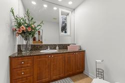 Powder room - 
