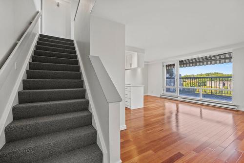 Hall d'entrée/Vestibule - 302-150 Rue Berlioz, Montréal (Verdun/Île-Des-Soeurs), QC - Indoor Photo Showing Other Room