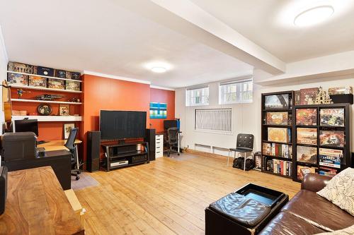 Salle familiale - 5544 Av. Isabella, Montréal (Côte-Des-Neiges/Notre-Dame-De-Grâce), QC - Indoor