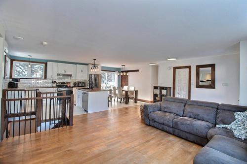 Vue d'ensemble - 853 Av. Bérard, Val-D'Or, QC - Indoor Photo Showing Living Room