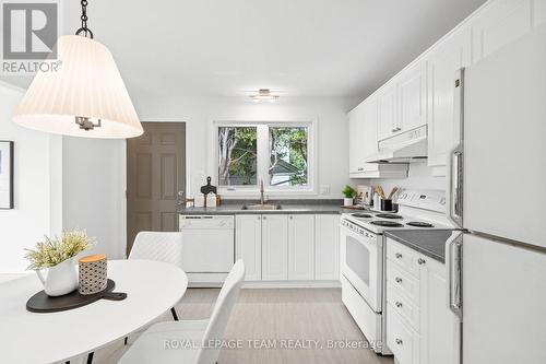 Perfect for busy mornings - 968 Walkley Road, Ottawa, ON - Indoor Photo Showing Kitchen