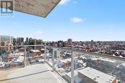 Private balcony with east - 