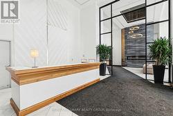 Building receptionist desk - 