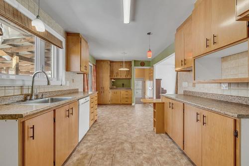 Cuisine - 7265 Boul. Cloutier, Québec (Charlesbourg), QC - Indoor Photo Showing Kitchen