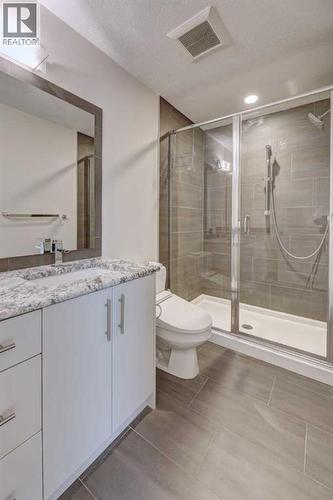 Primary Bedroom Ensuite - 2, 308 12 Avenue Ne, Calgary, AB - Indoor Photo Showing Bathroom