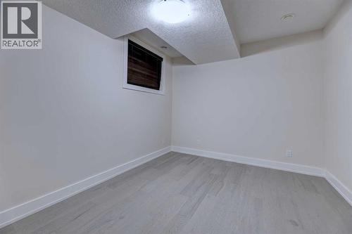 2, 308 12 Avenue Ne, Calgary, AB - Indoor Photo Showing Other Room