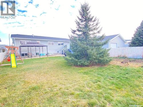 11 Harrigan Crescent, Maple Creek, SK - Outdoor