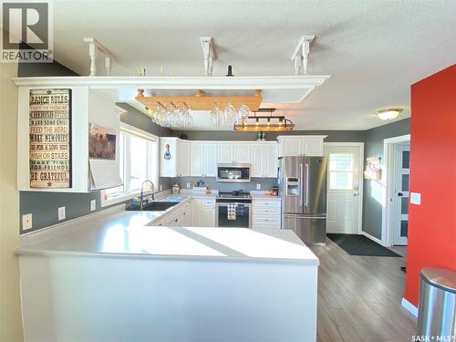11 Harrigan Crescent, Maple Creek, SK - Indoor Photo Showing Kitchen