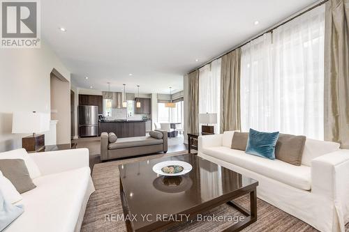 1 Sunset Way, Thorold, ON - Indoor Photo Showing Living Room