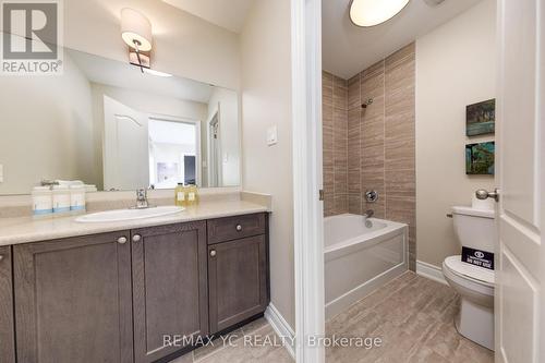 1 Sunset Way, Thorold, ON - Indoor Photo Showing Bathroom